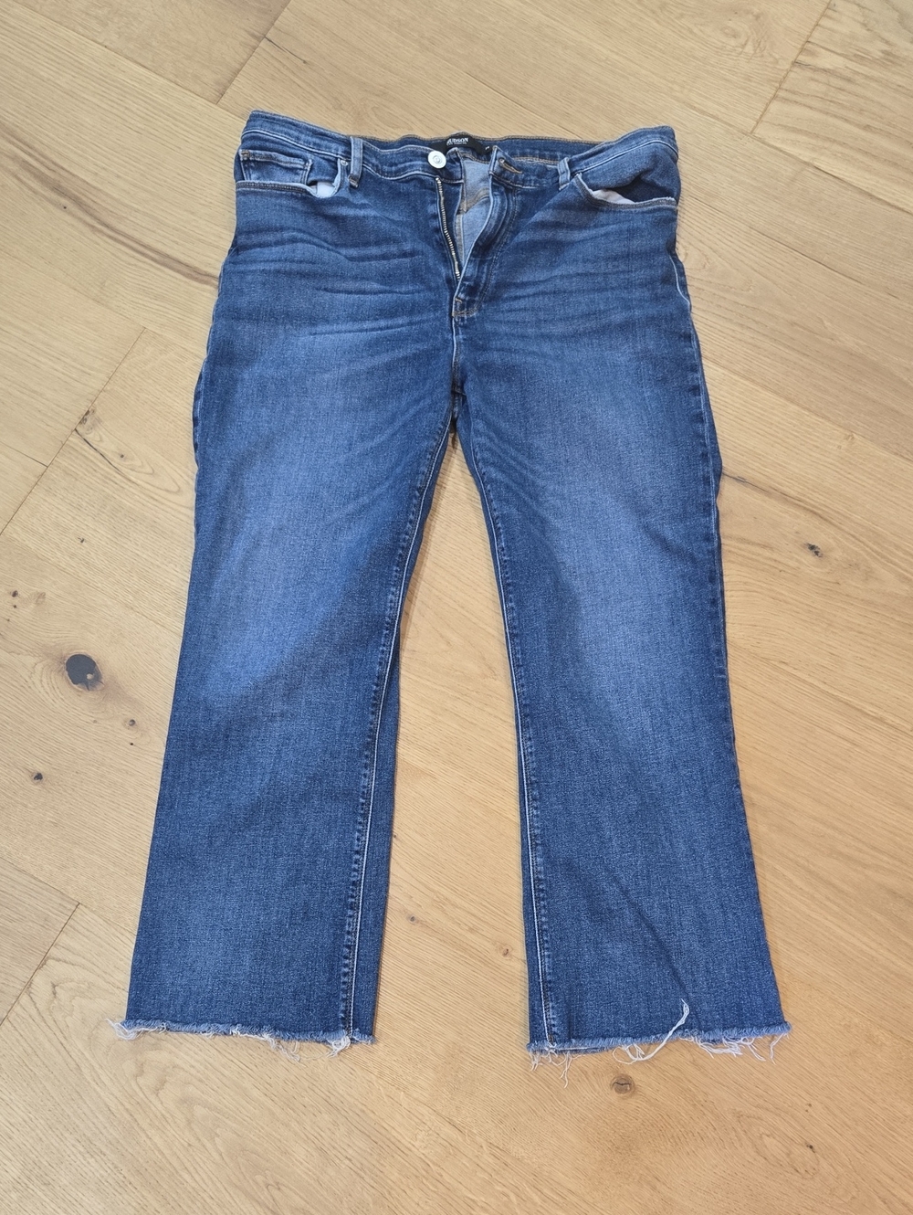 Hudson Barbara Straight Jeans 34